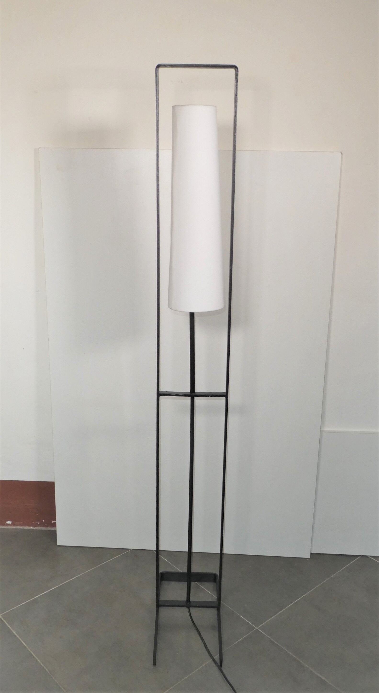 Scandinavian floor lamp