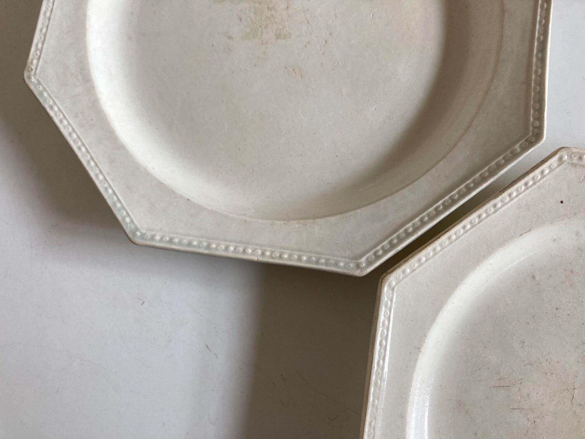 Set of 4 plates Creil and Montereau octagonal pearls Directoire 1800