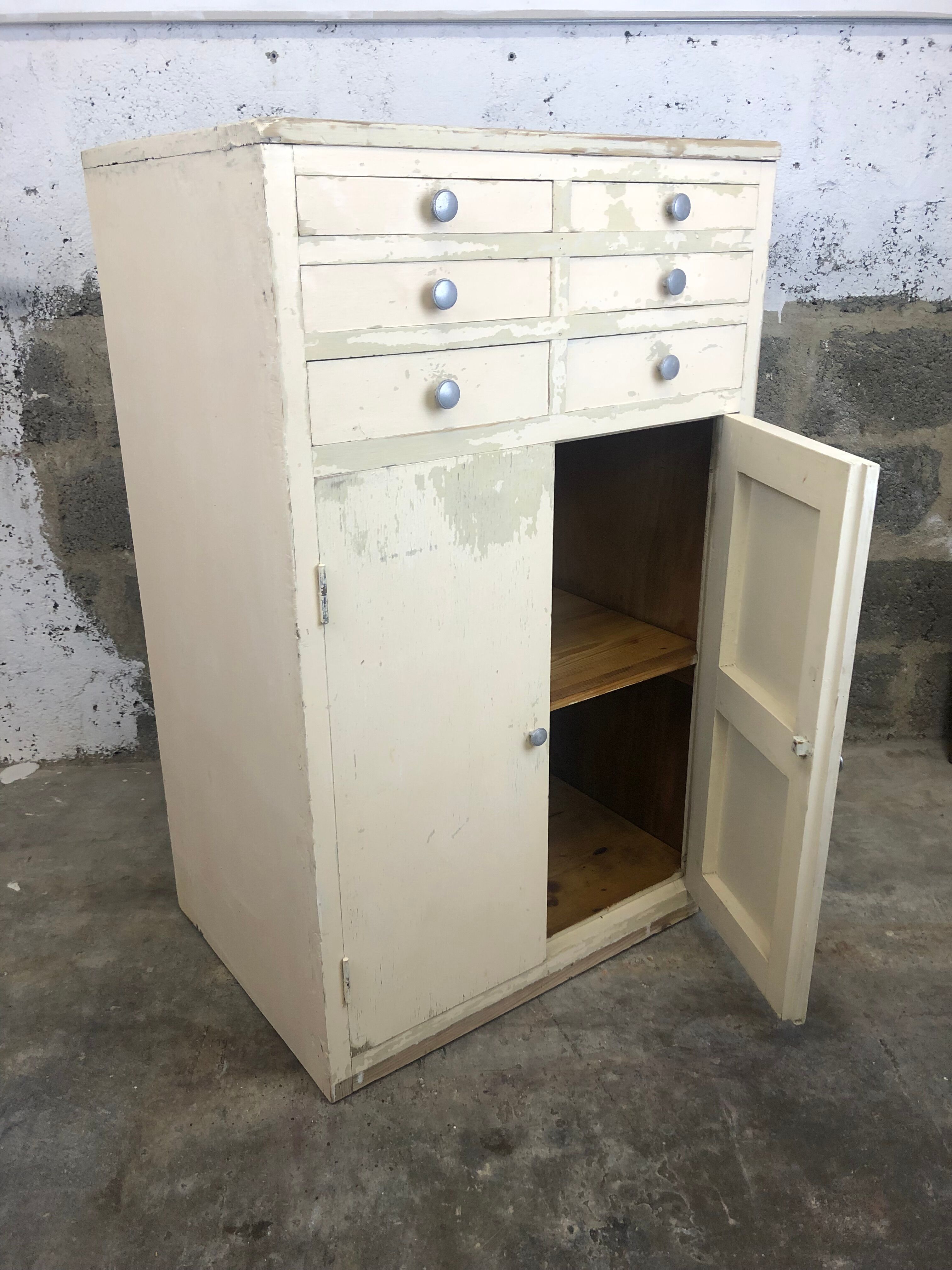 Loom cabinet with drawers and cupboard