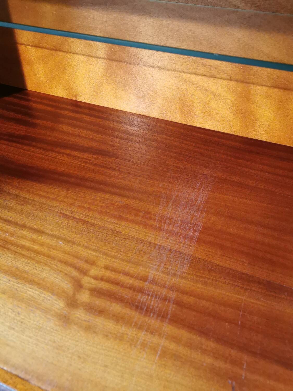 Compass feet sideboard