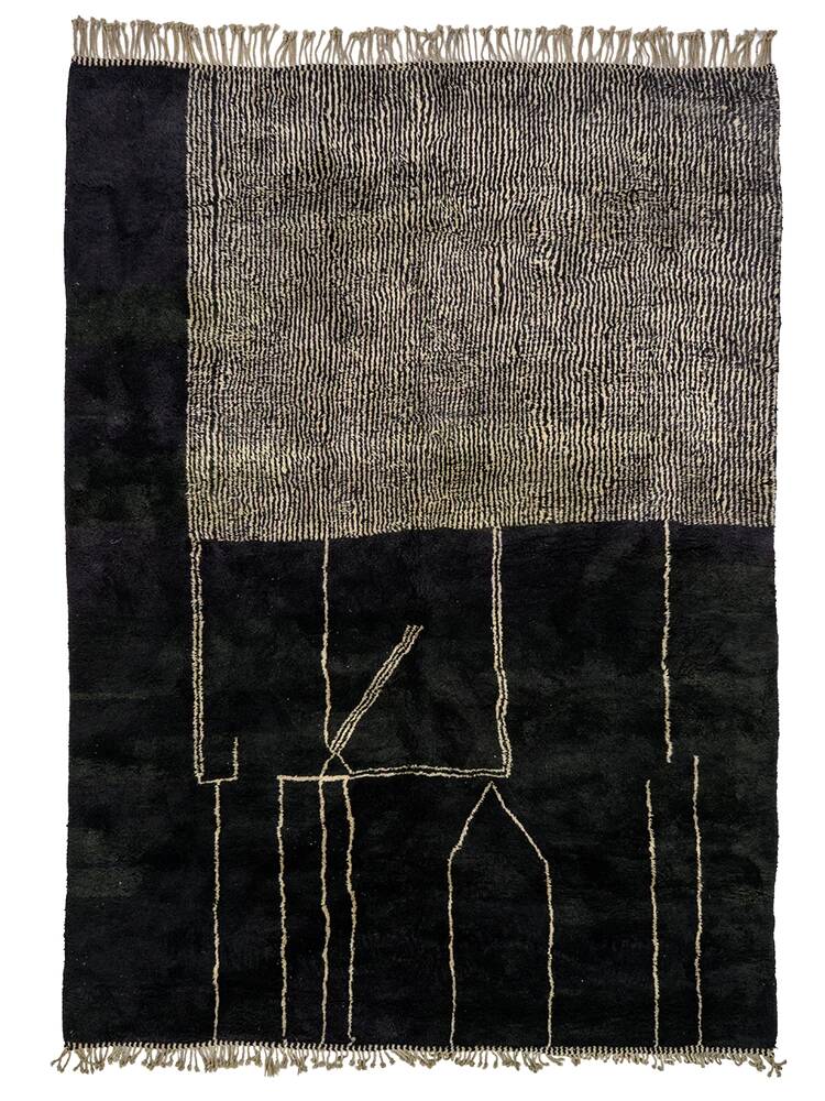 Midnight shapes from M’rirt tied by hand | 254 cm x 358 cm