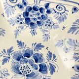 Shallow dish in Delft pottery – Royal Delft - First half of the 20th century