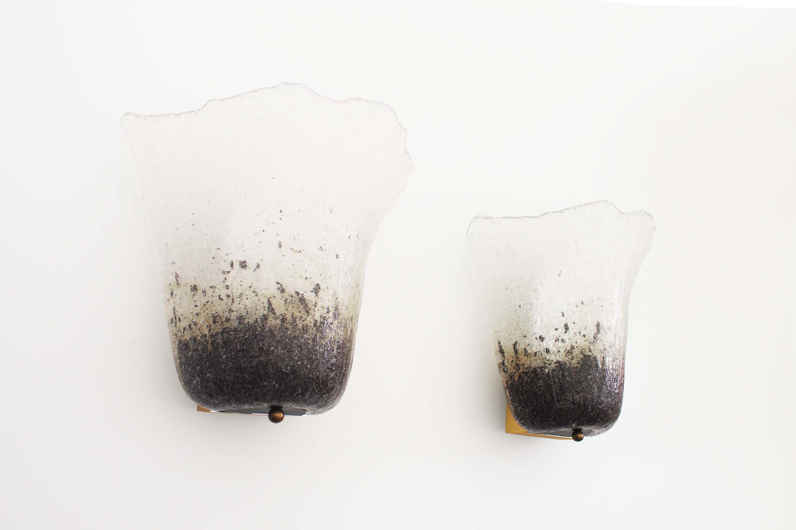 Paire d’appliques murales en verre de murano « Shell » par Peill & Putzler