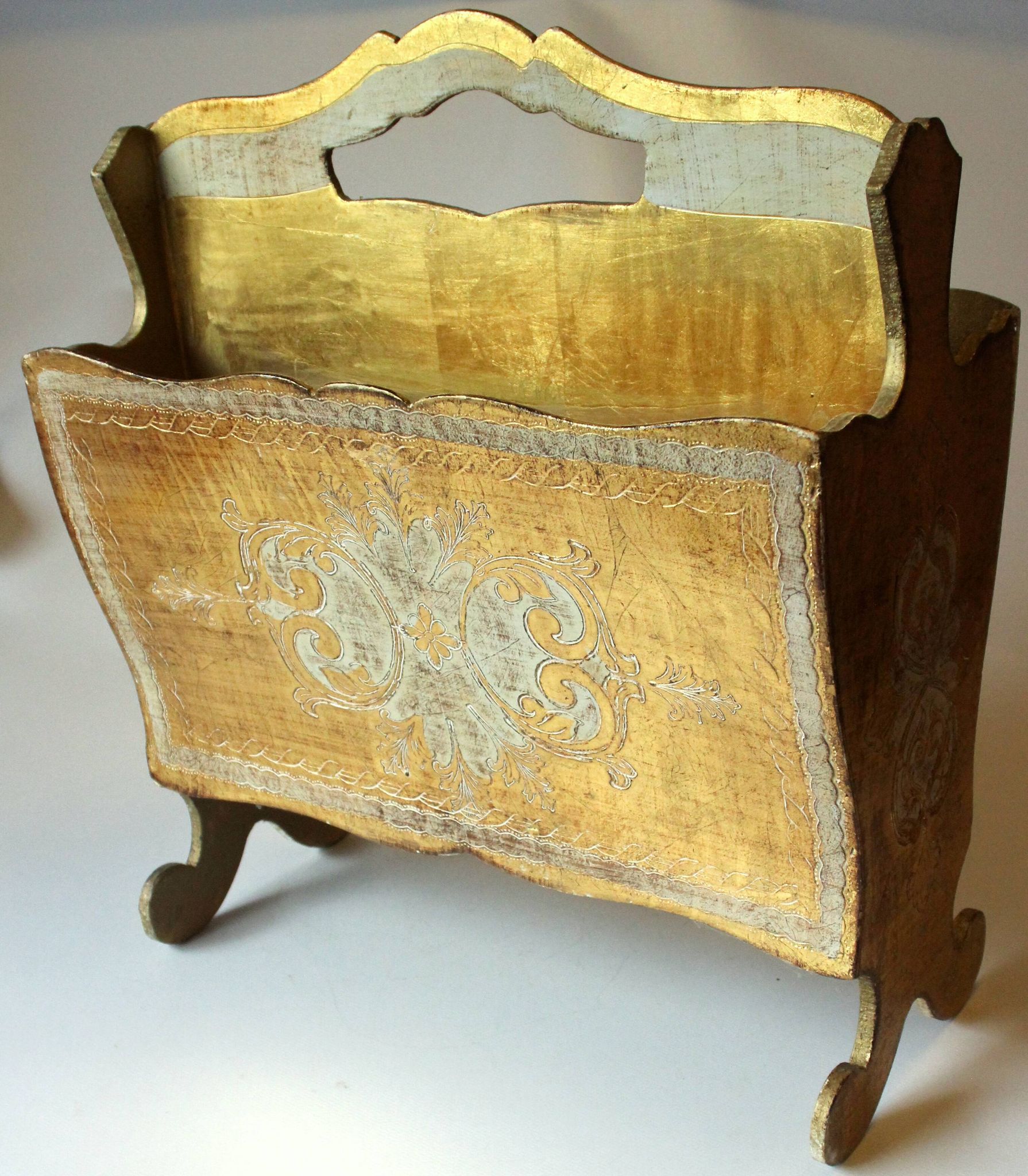 1950s - florentine wooden magazine rack - Vintage - made in Italy