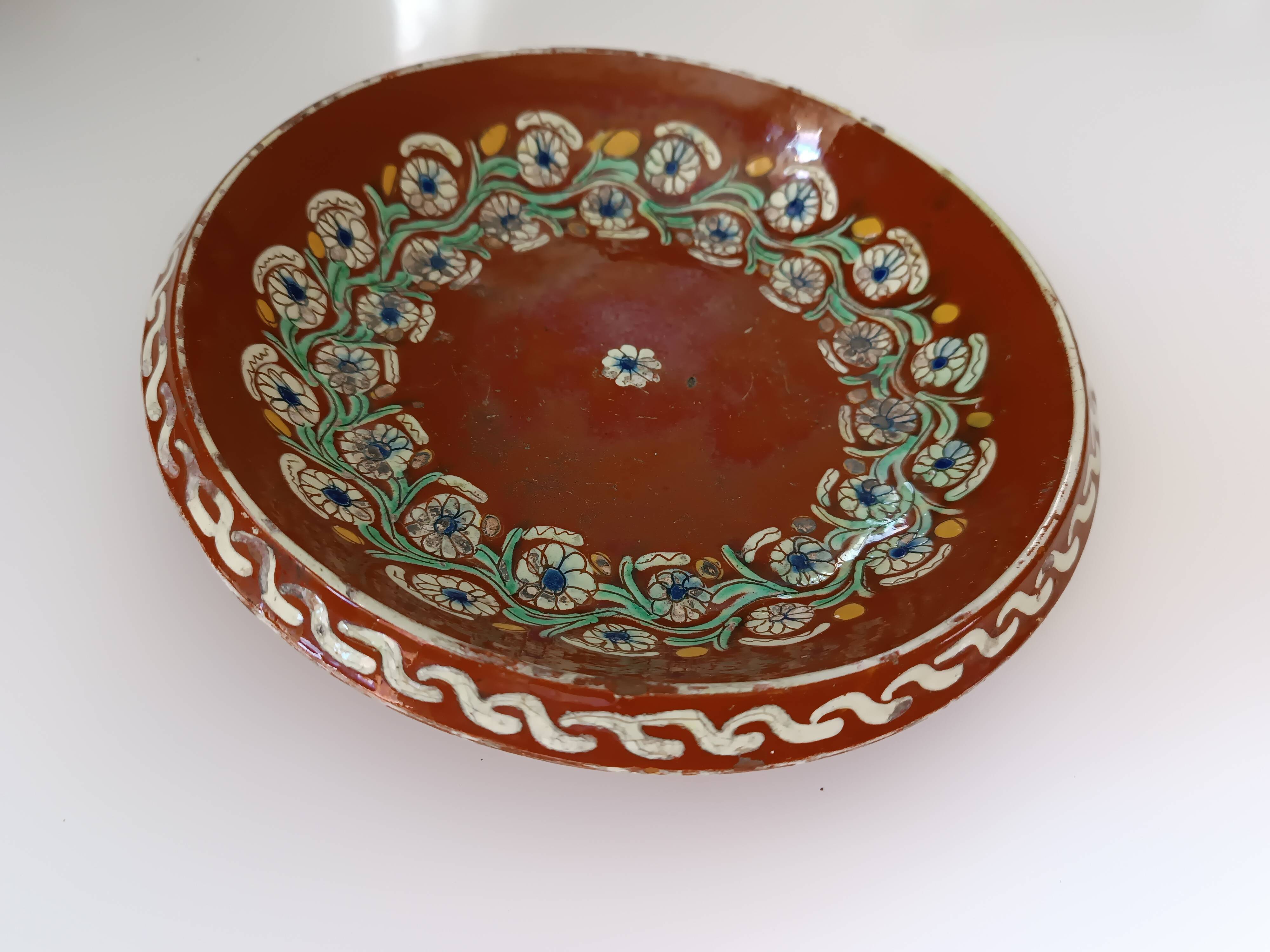 Swiss Ceramics Pair of rösti dishes, hollow dishes with collar, late 19th century