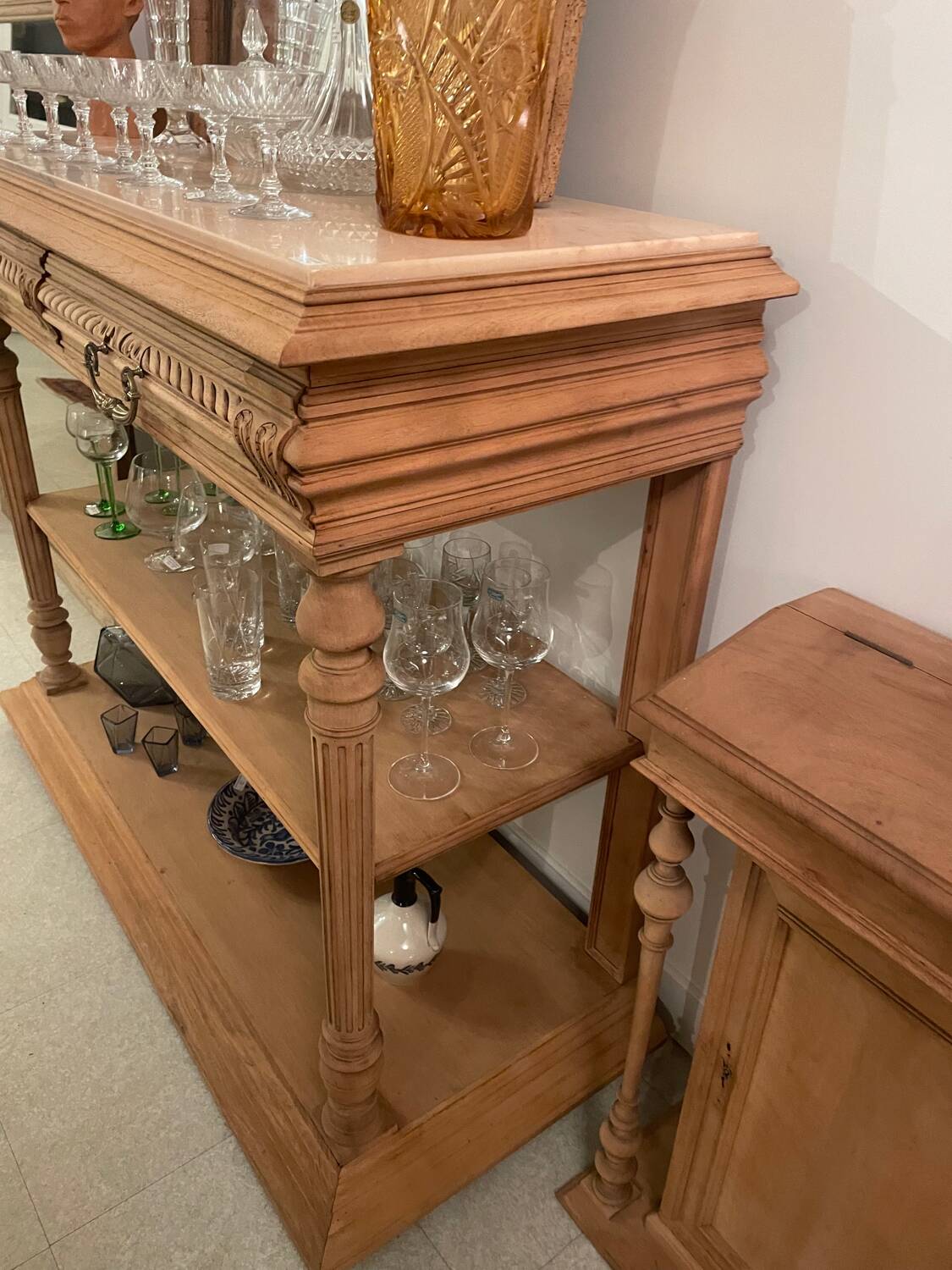 Sandblasted console with pale pink marble, Henri II style