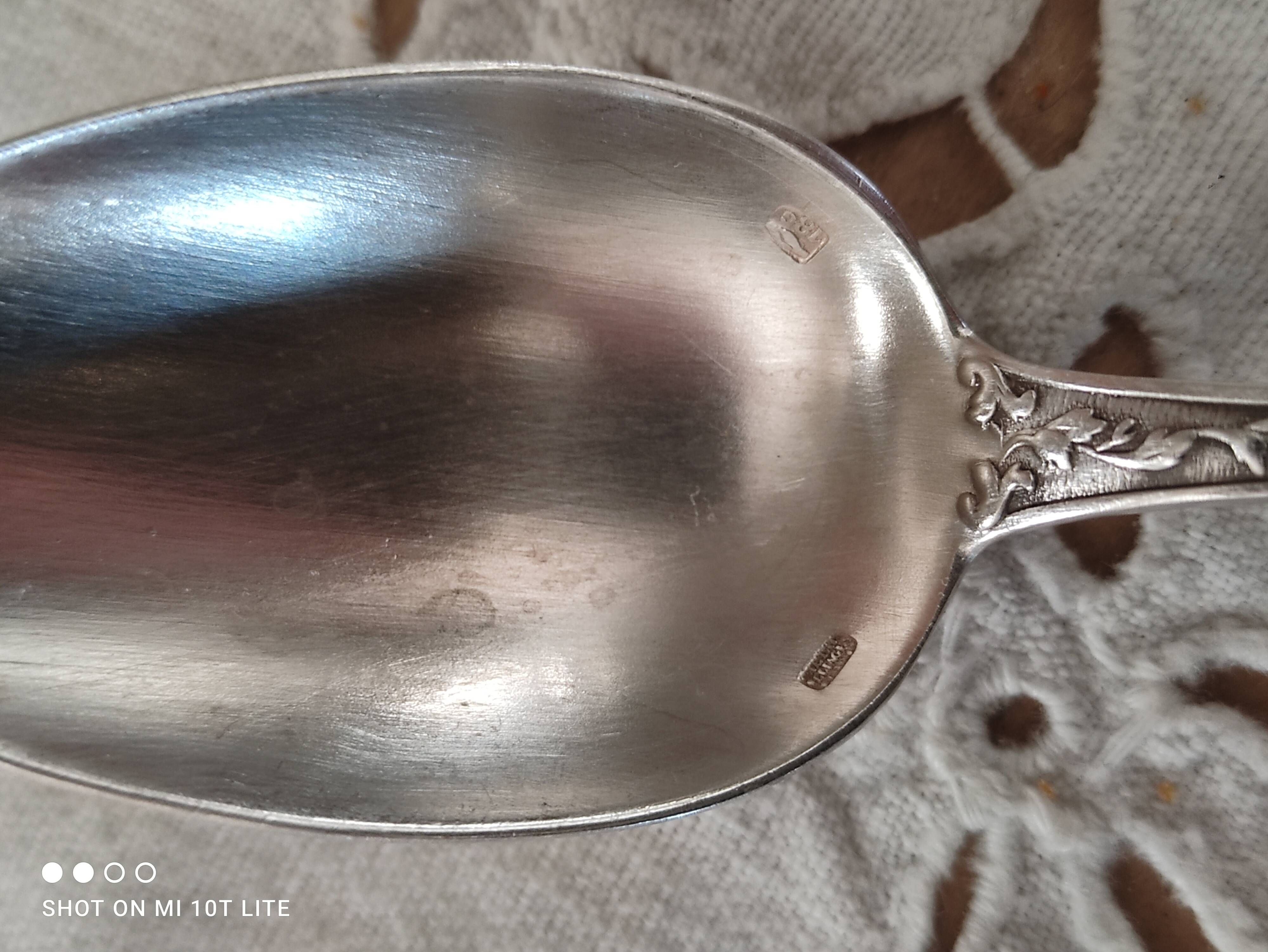Lot of 12 small old spoons in silver metal