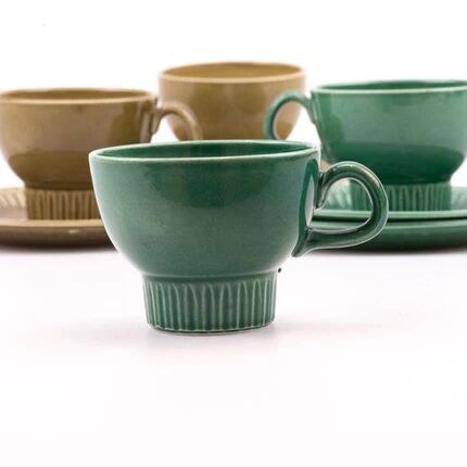 Set of 4 green and khaki Sunbeam cups and saucers.