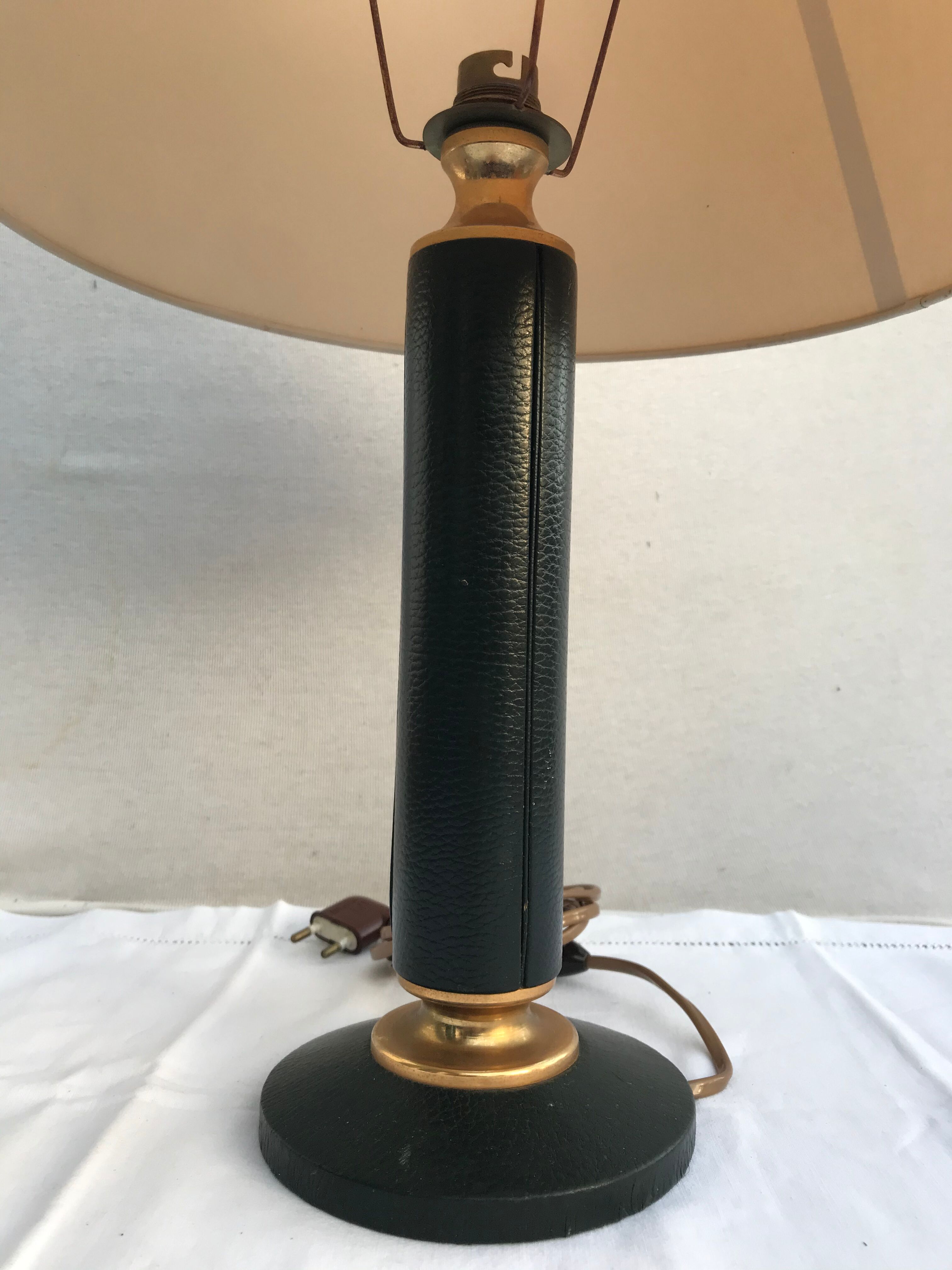 Ancienne lampe colonne cuir vert & laiton
