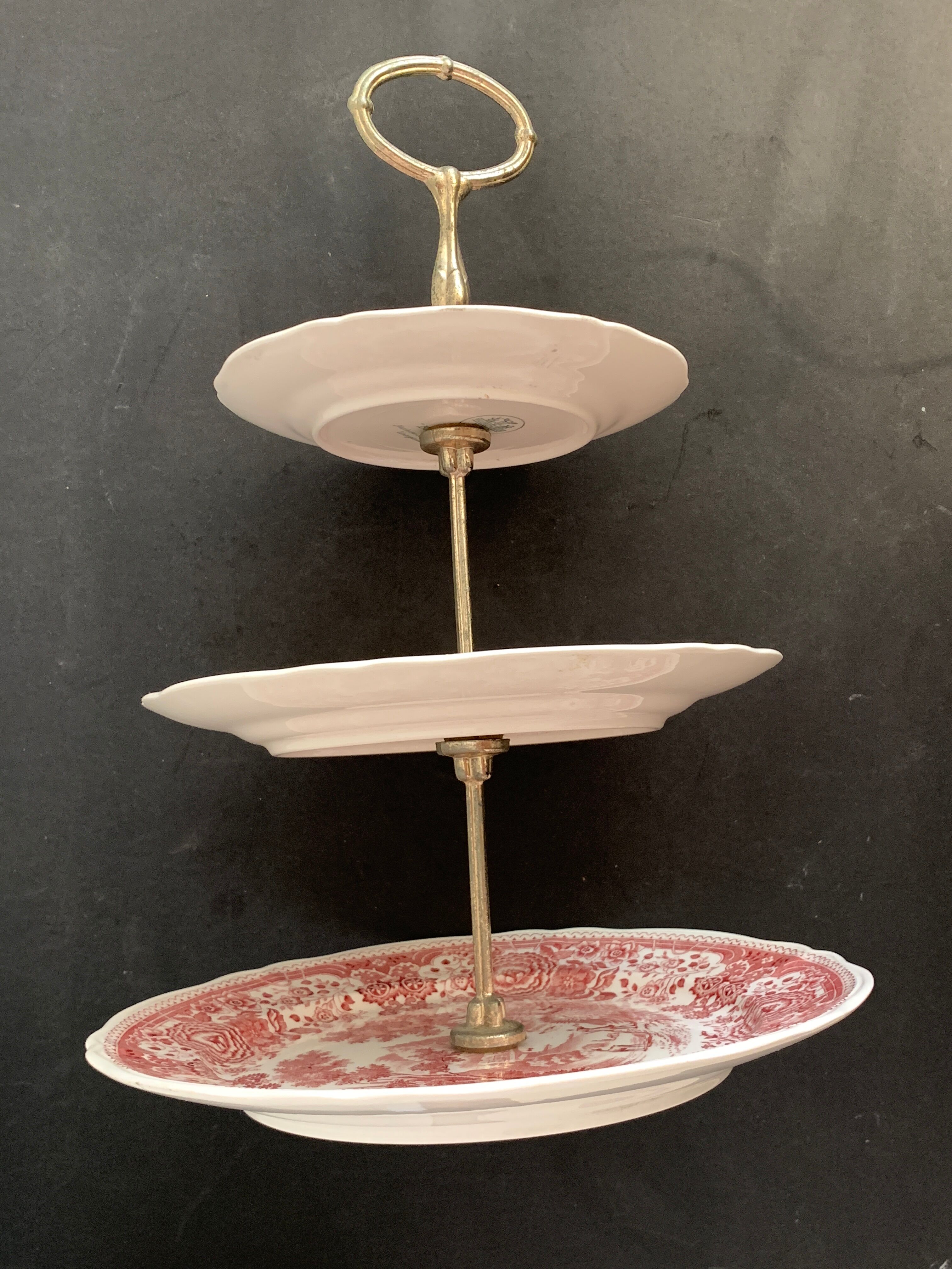 Display or cake holder in old Earthenware Villeroy and Boch, model Burgenland pink