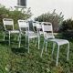 Chaises de jardin en métal perforé