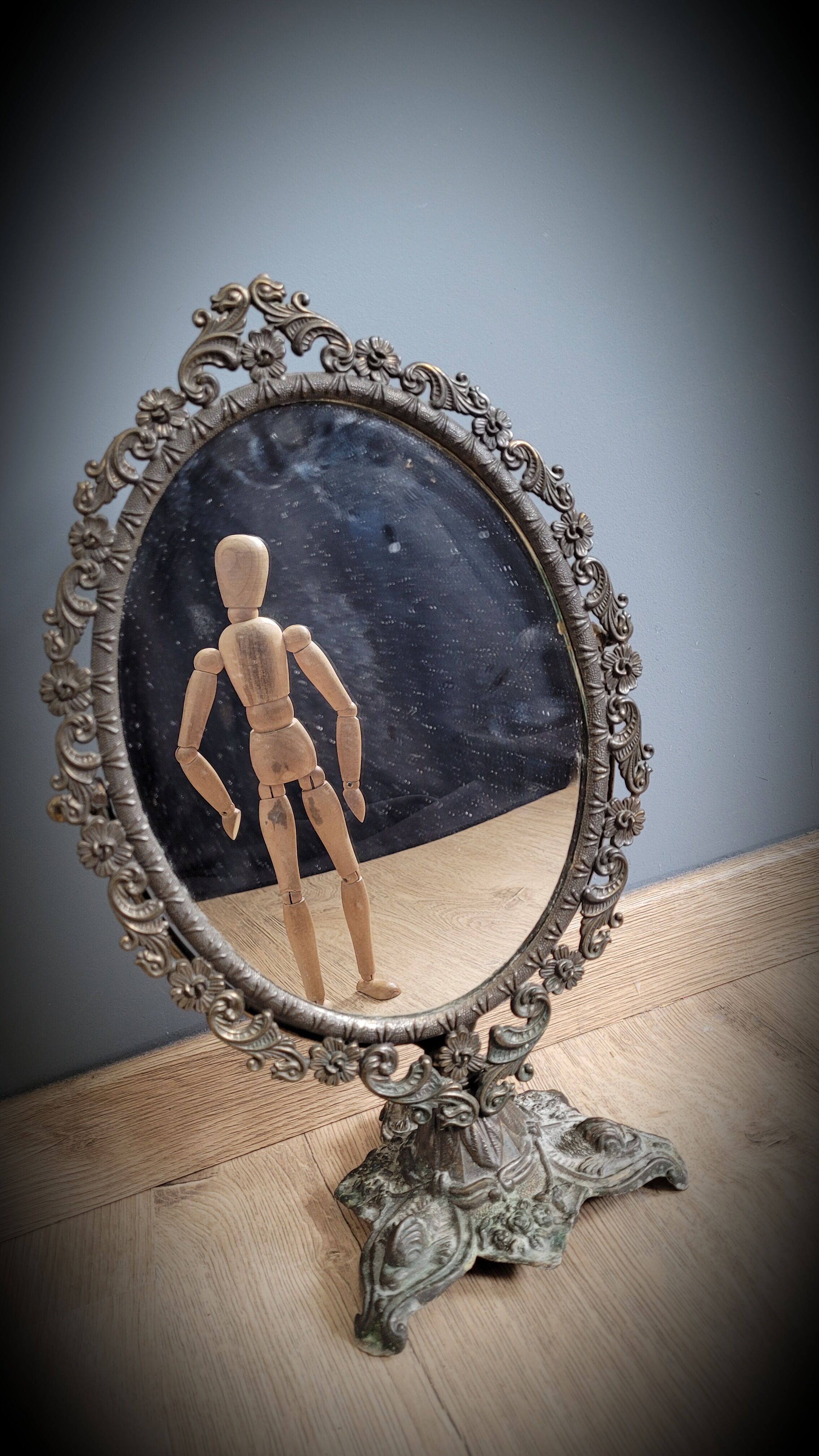 Brass psyche mirror