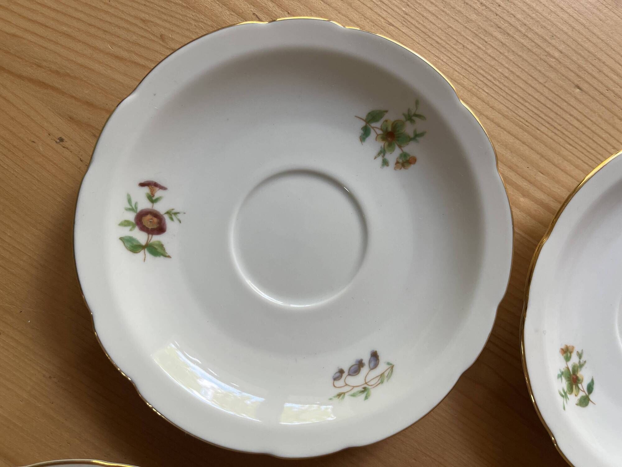 4 fine porcelain cups from Ćmielów