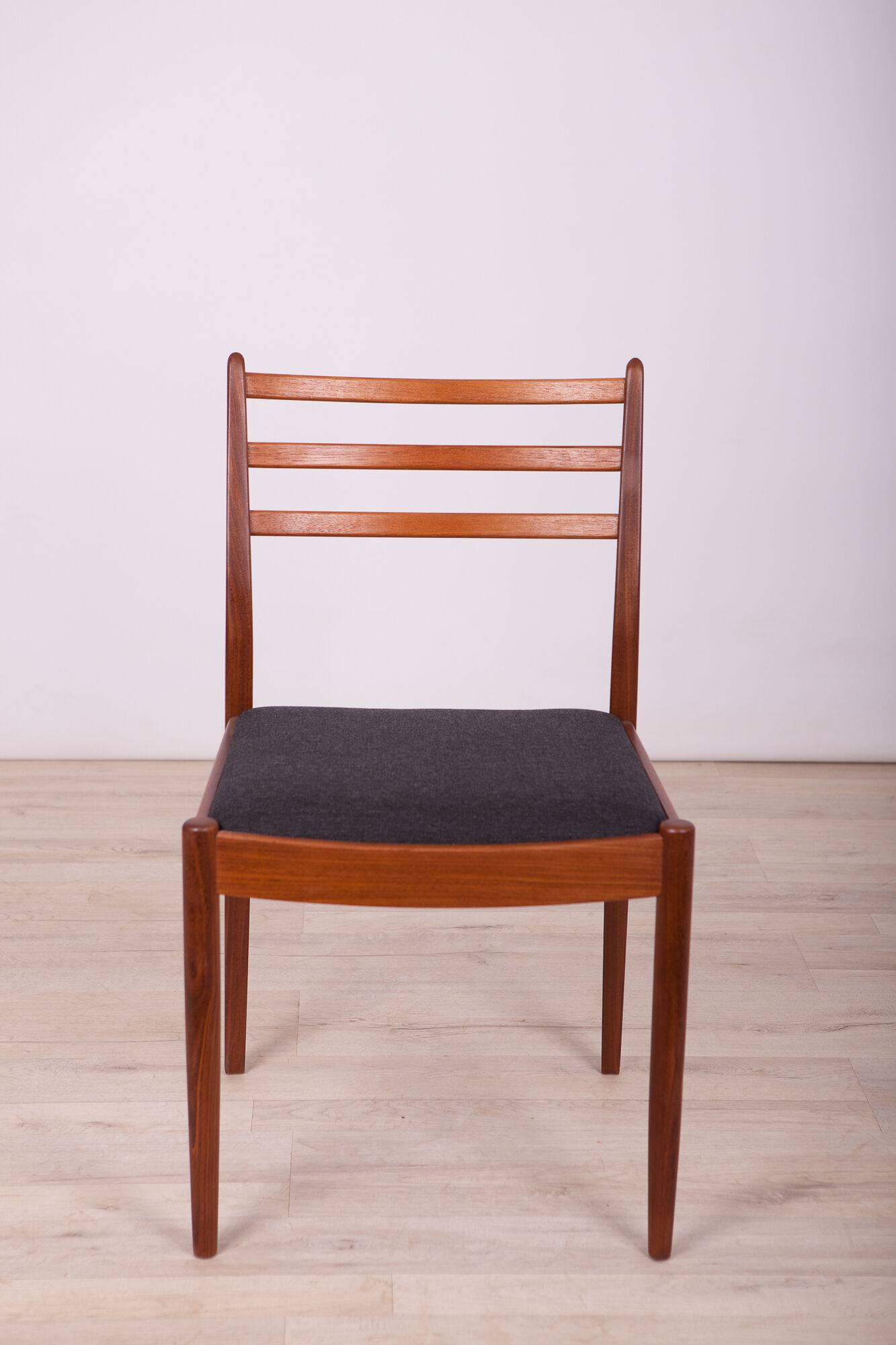 Set of 4 vintage dining chairs by Victor Wilkins for G-Plan, 1960s