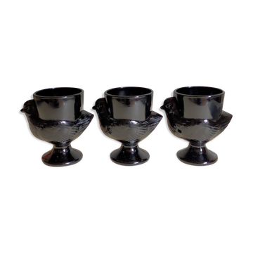 Trois coquetiers cocottes en pâte de verre
