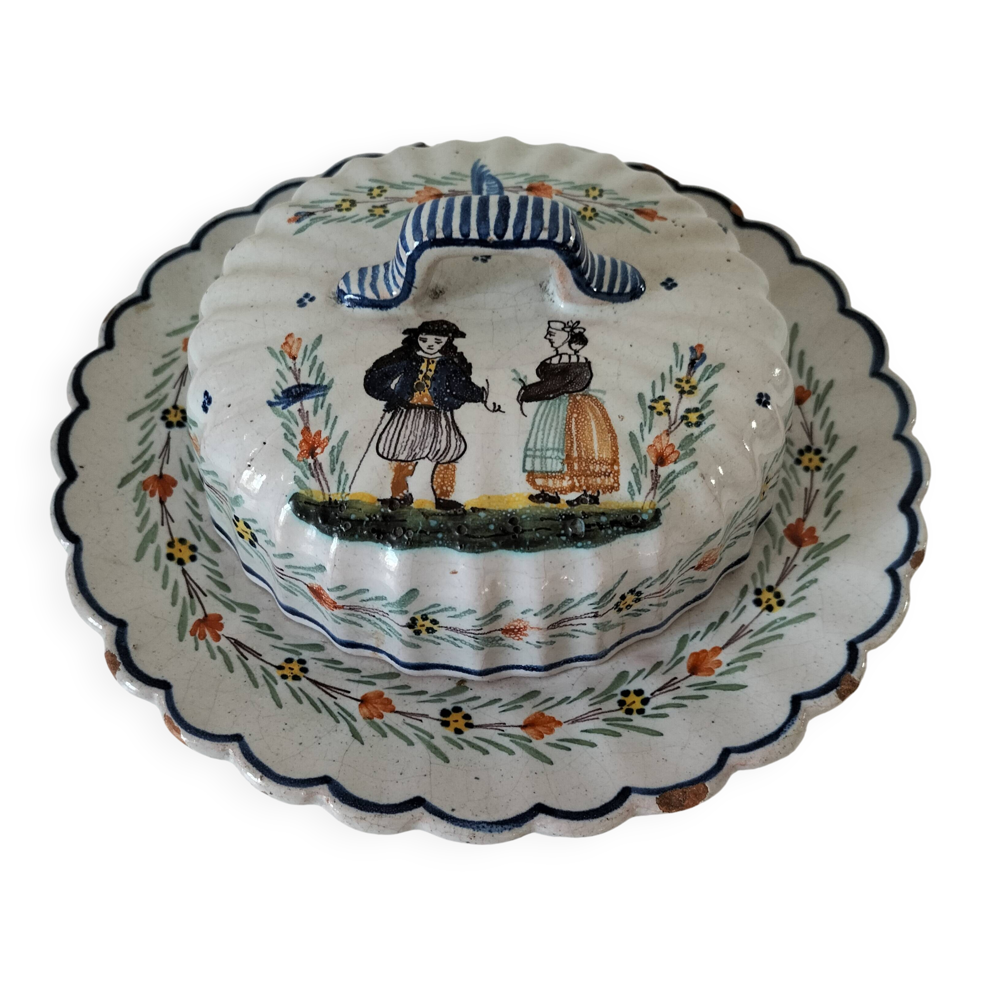 Covered cheese dish in Quimper earthenware – late 19th, early 20th century