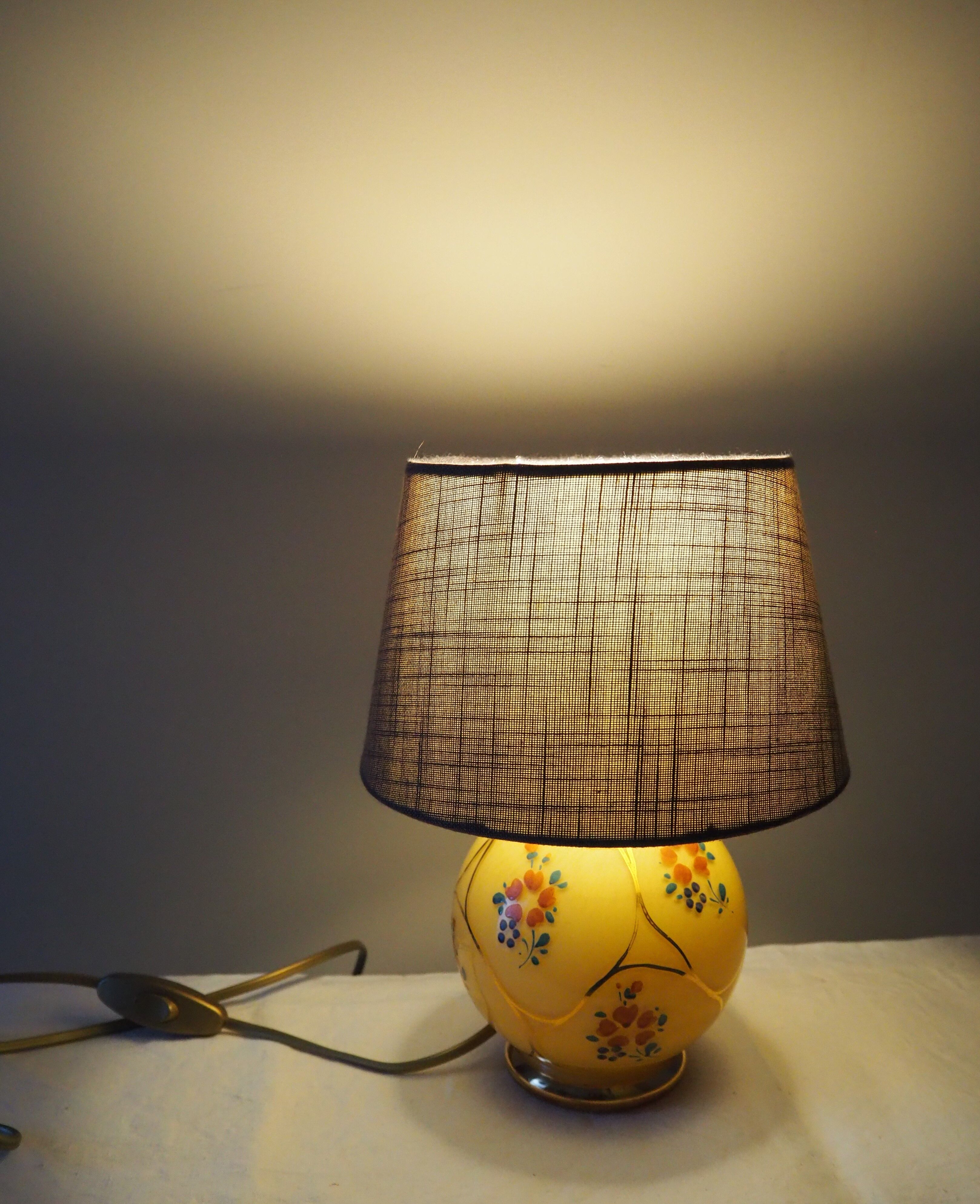 Old lamp foot ball to pose / table / bedside / side glass – floral print