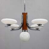 Lustre Art Déco en chrome et noyer avec abat-jour en verre opale, Tchécoslovaquie, 1