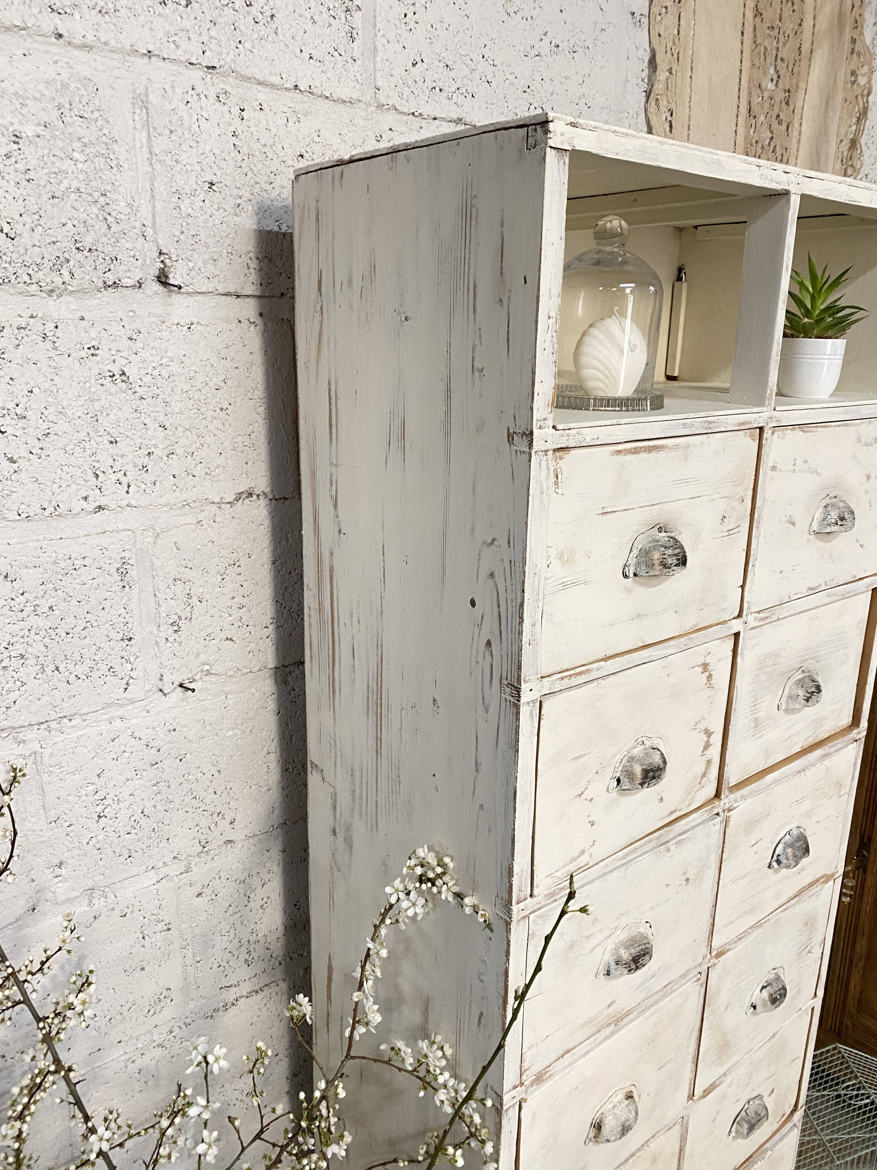 workbench with drawers