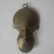 Brass mask wall sculpture tribal decorative object African art handmade vintage