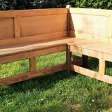 Corner bench