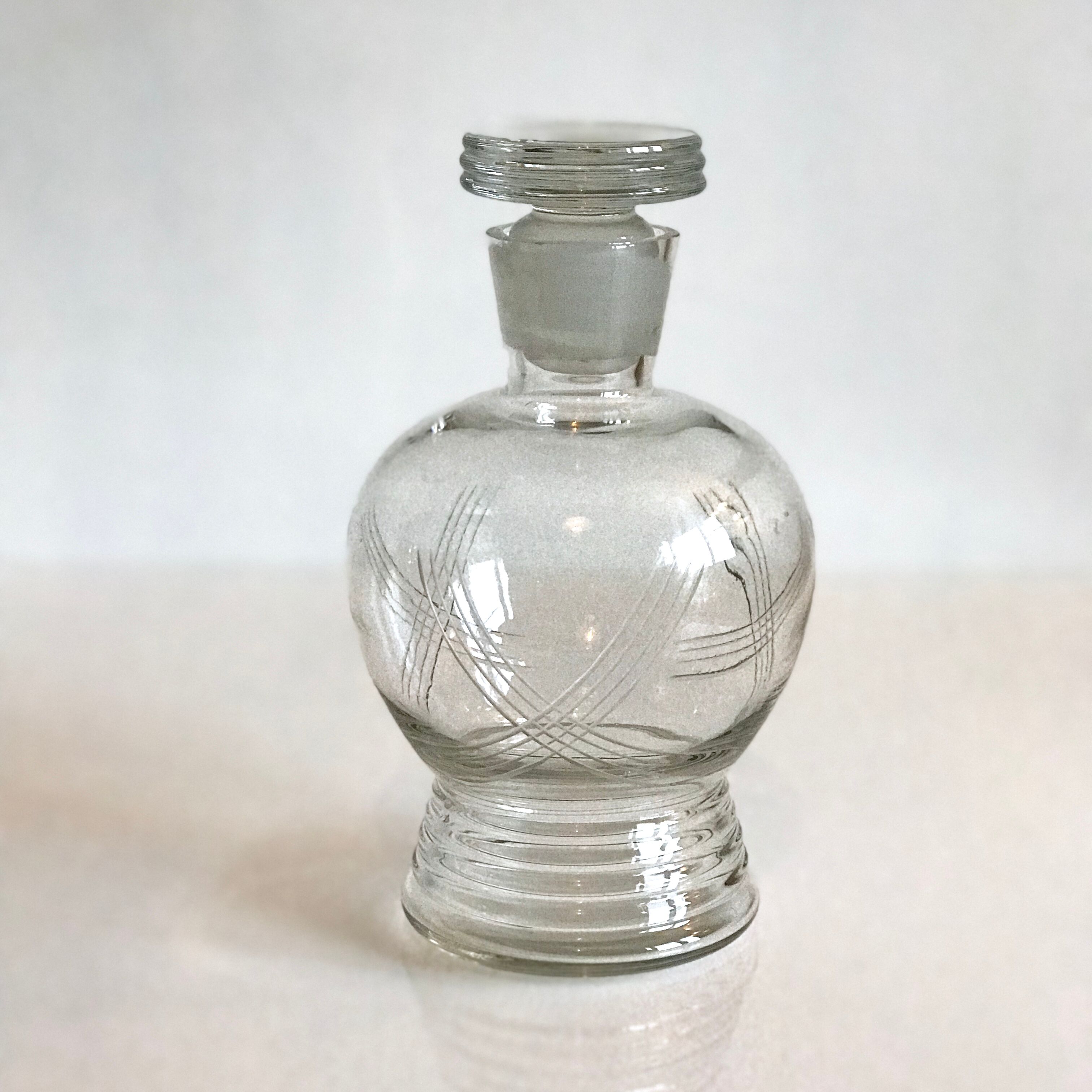 Carafe glass art deco décor crafted