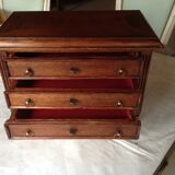 Doll's chest of drawers