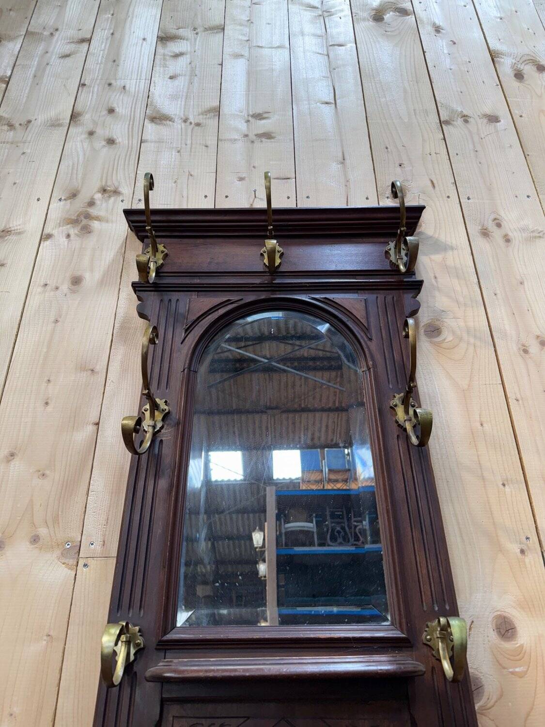 Coat rack - Napoleon III wardrobe in walnut and brass