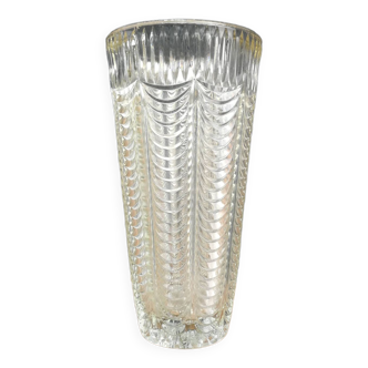 Chiseled glass vase