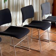 Lot de 4 chaises 40/4 David Rowland pour Howe – État exceptionnel