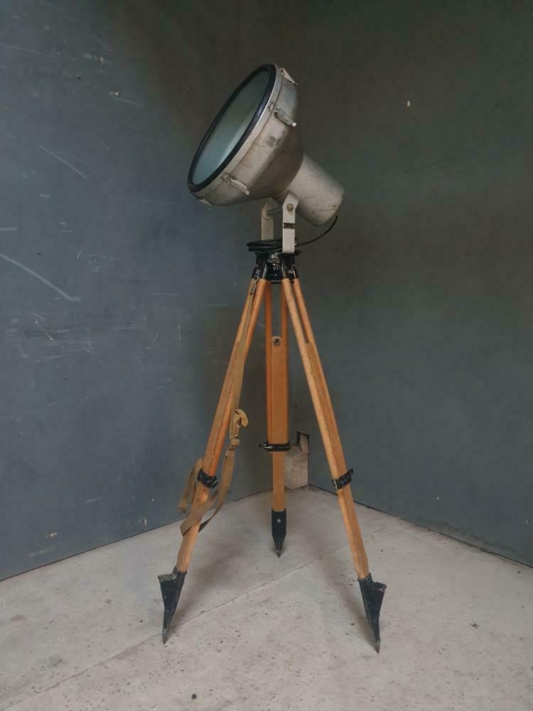 Industrial lamp on a tripod