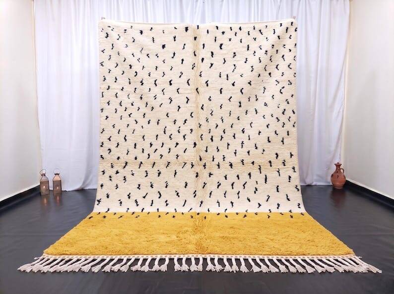 Berber wool rug with beautiful traditional colour 2/3 m