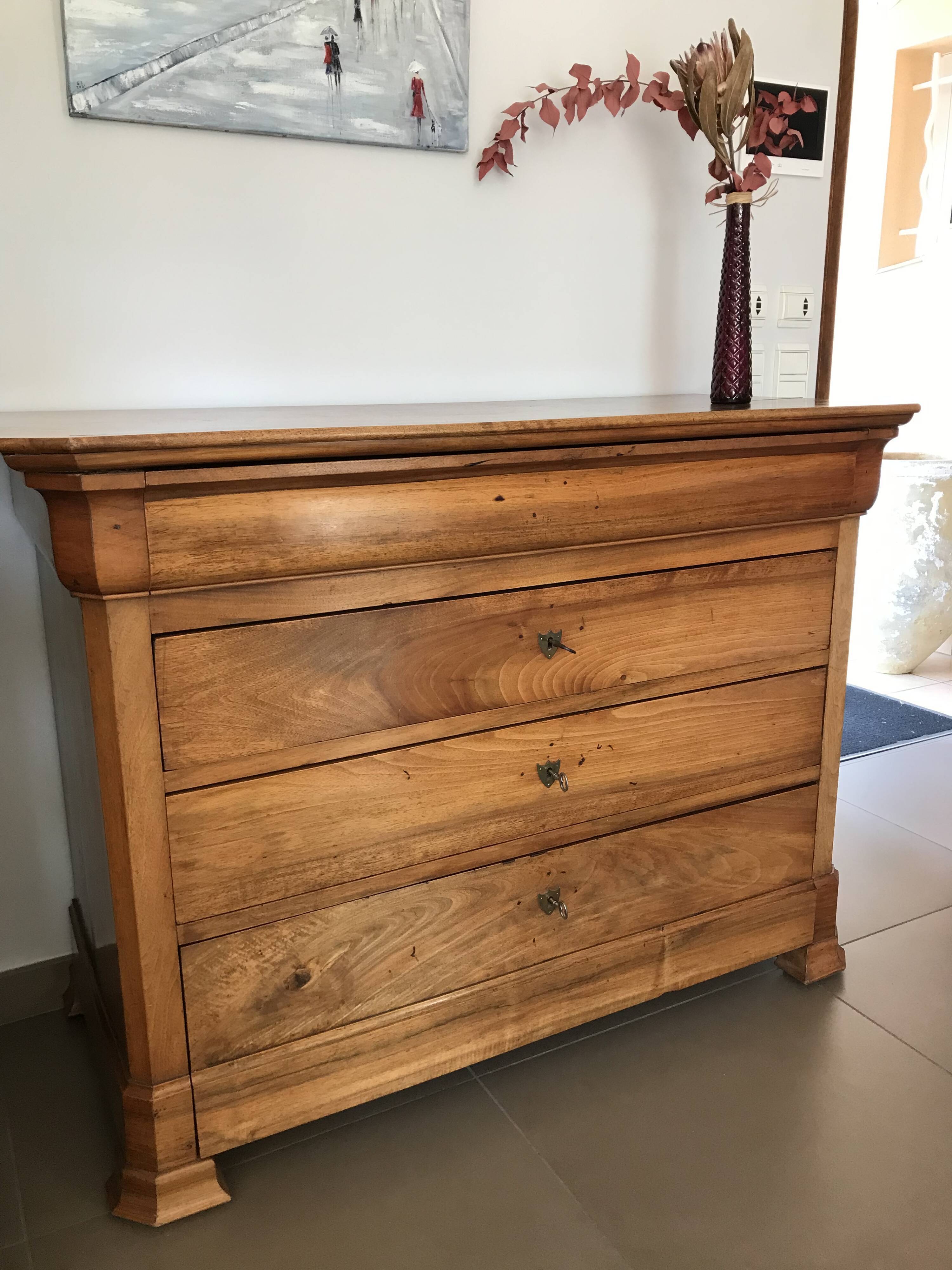 Commode louis philippe en noyer