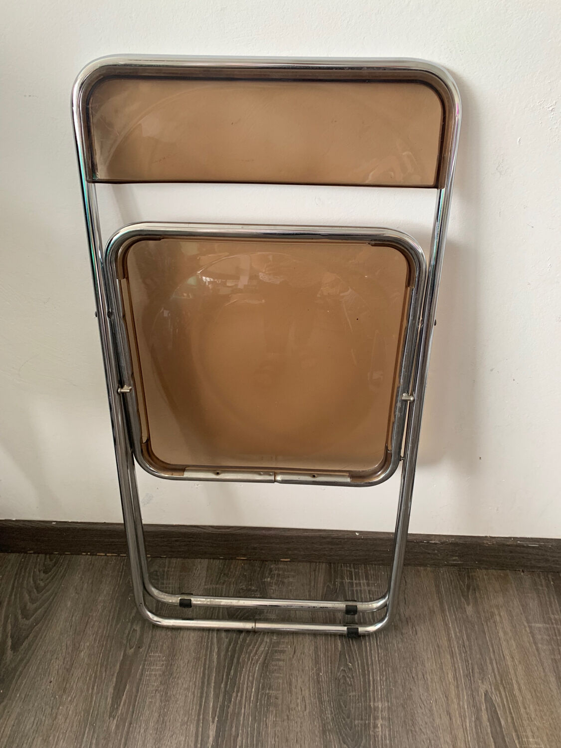 Transparent folding chair