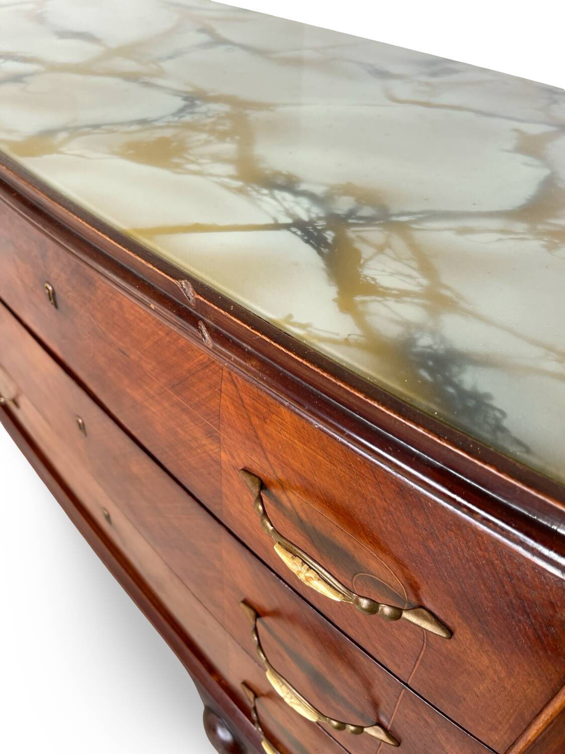 Commode en placage de palissandre avec plateau en onyx vert