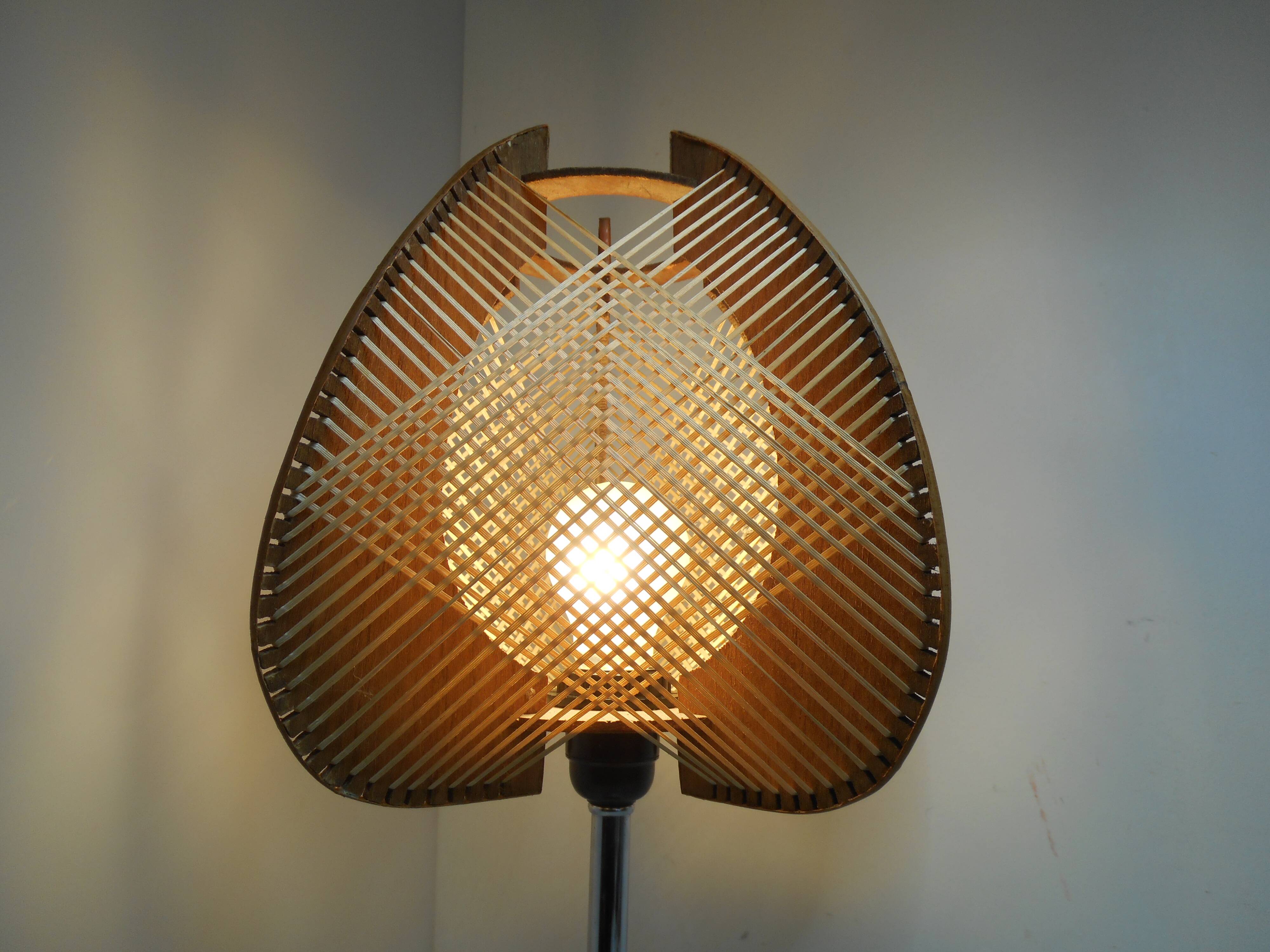 Lampe scandinave vintage bois et métal chromé