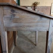 Bureau pupitre rénové