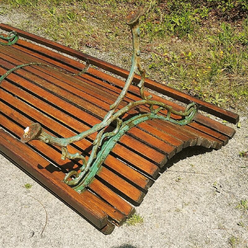 Garden bench park vintage square