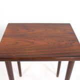 Tables gigognes en bois de rose par Kurt Østervig, fabriquée par Jan Furniture dans les années 1960.