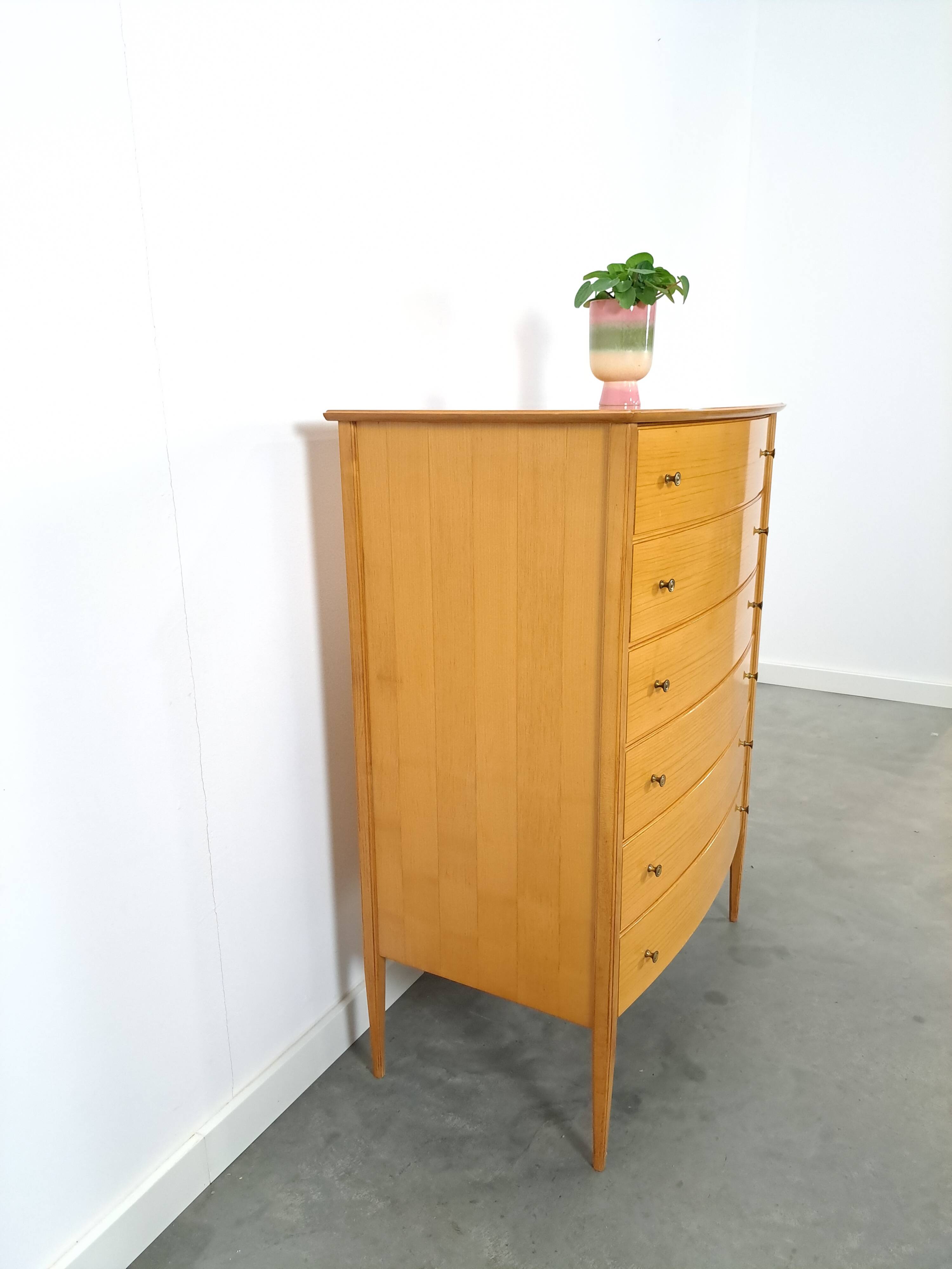 Mid-Century hoge gebogen ladekast met 6 lades