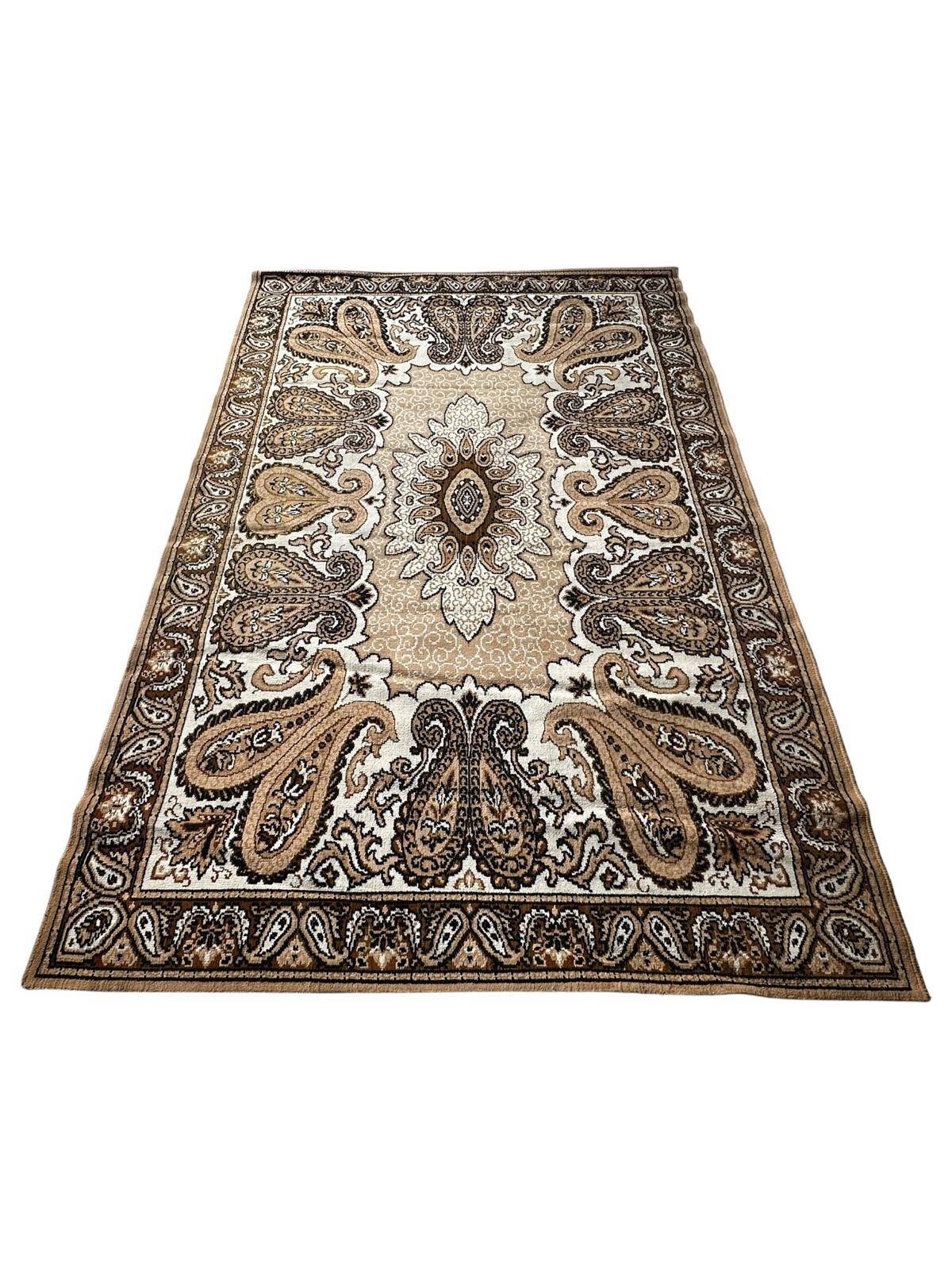 Tapis de style oriental 190cm x 280cm
