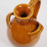 Vase amphora with cove