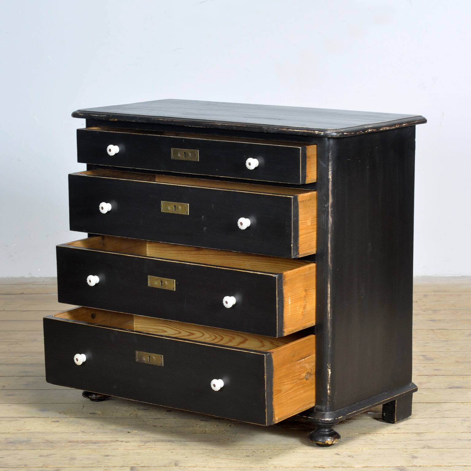 Solid pine chest of drawers, 1910s