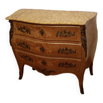 Louis XV chest of drawers in rosewood