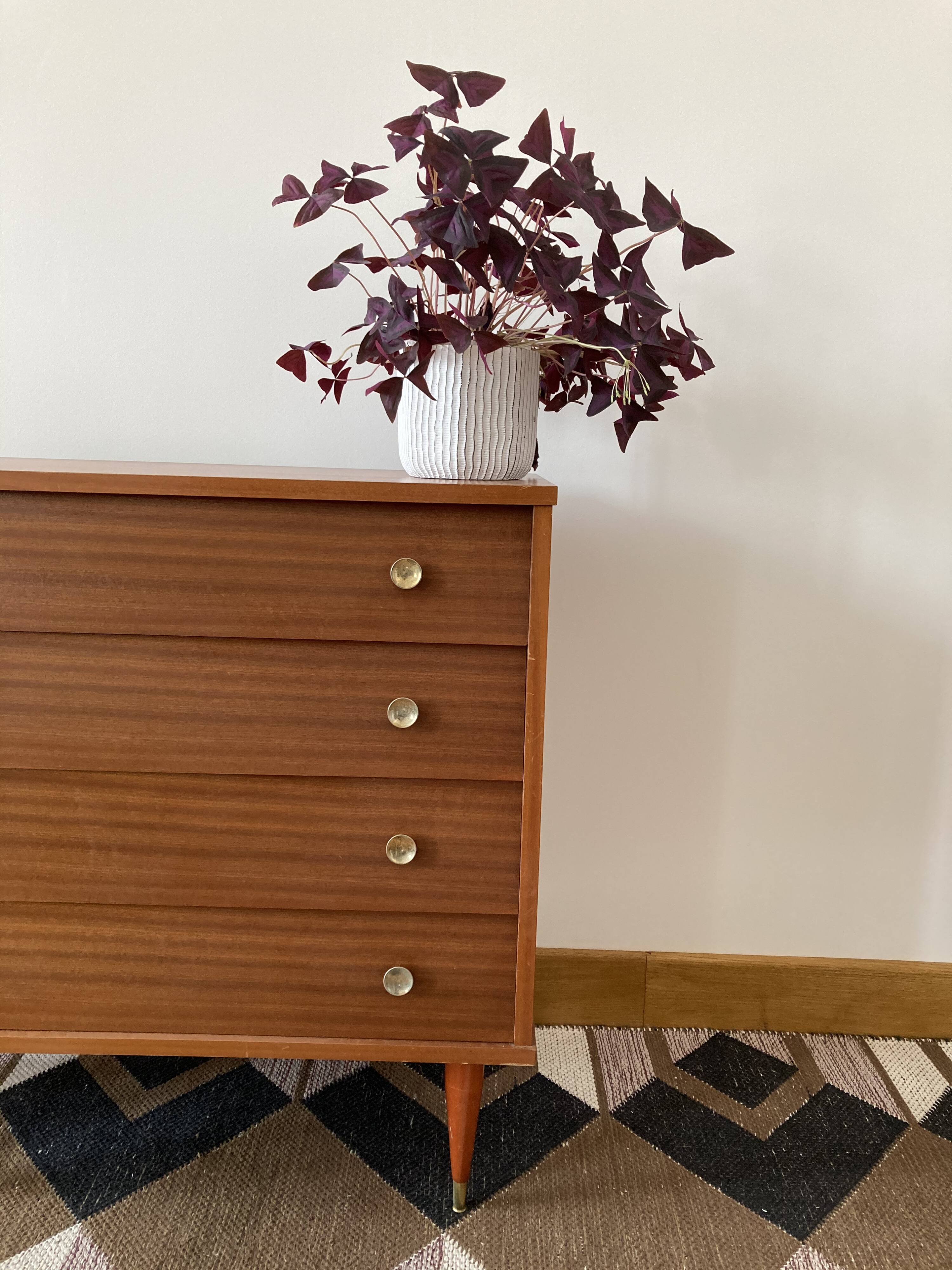 Chest of drawers feet pencils