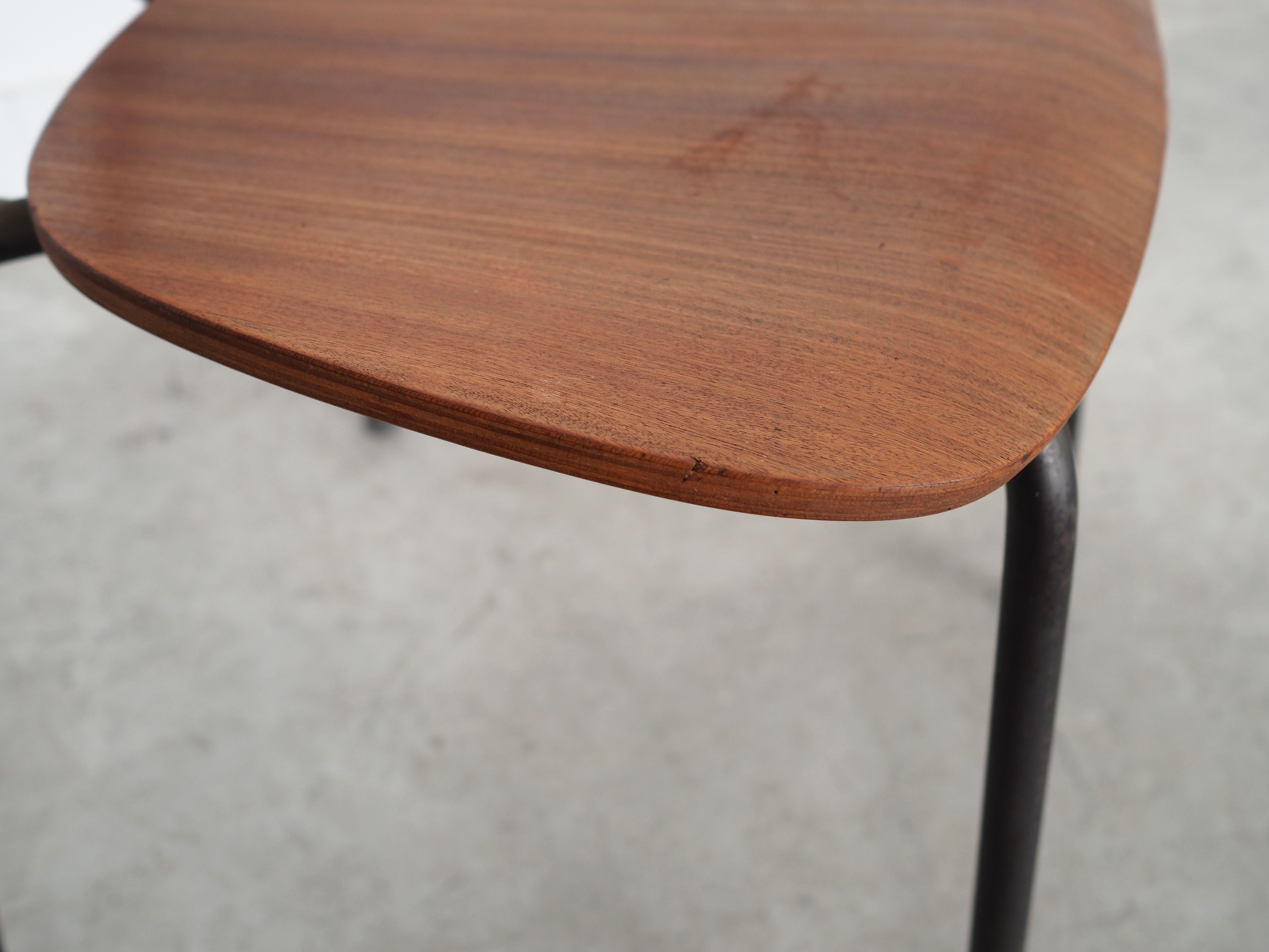 Chaise en teck, design danois, années 1960, production: Danemark