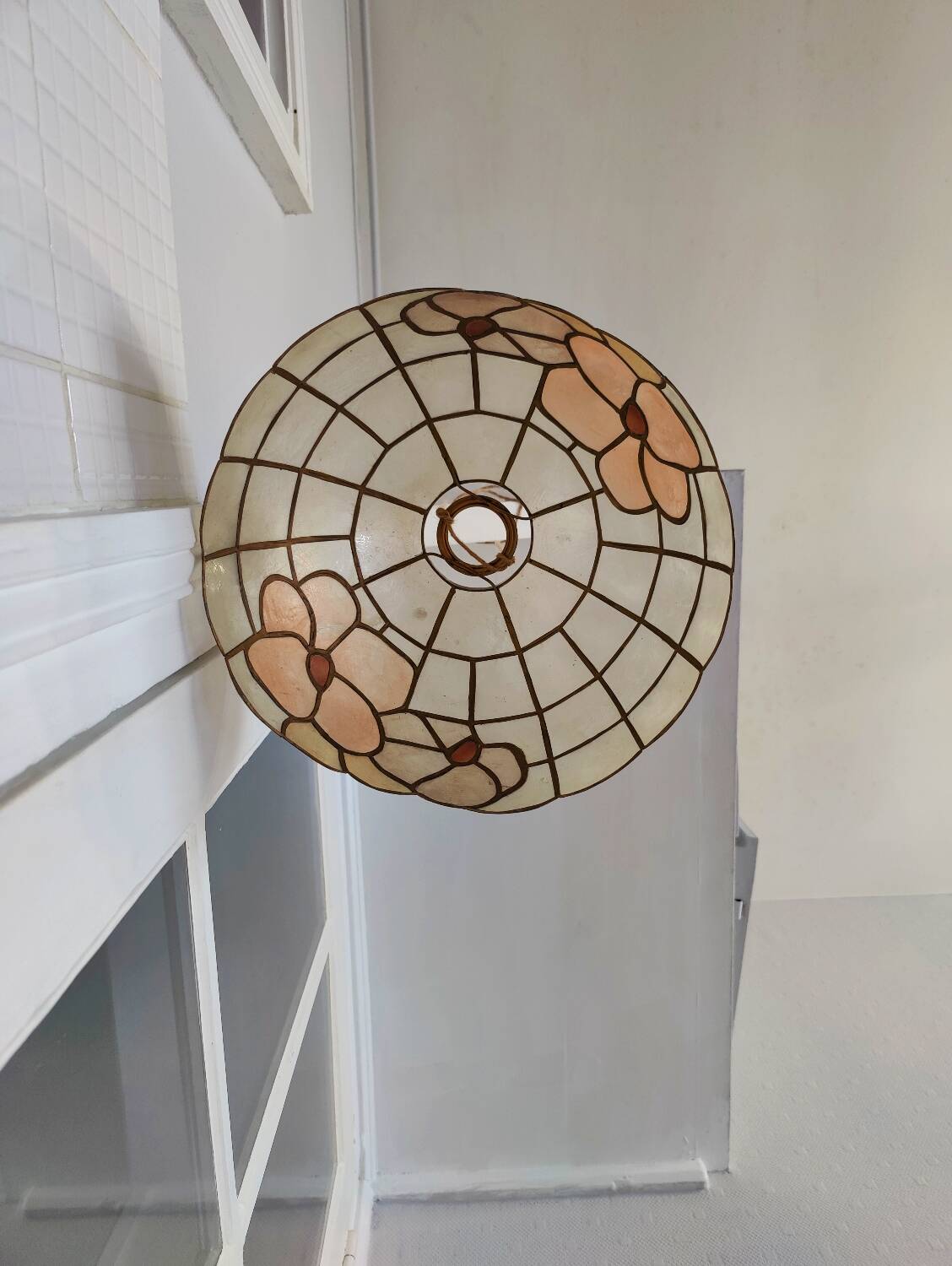 Suspension nacre et laiton