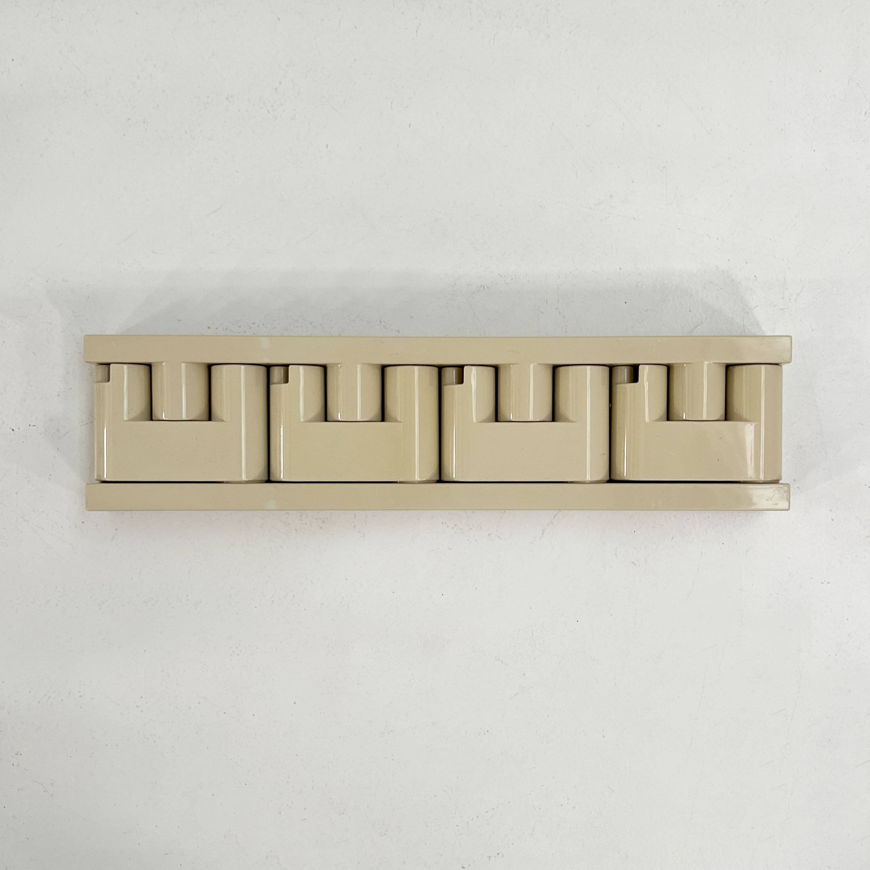Wall-mounted coat rack Minivip white by Benanti & Brunori for Velca Legnano
