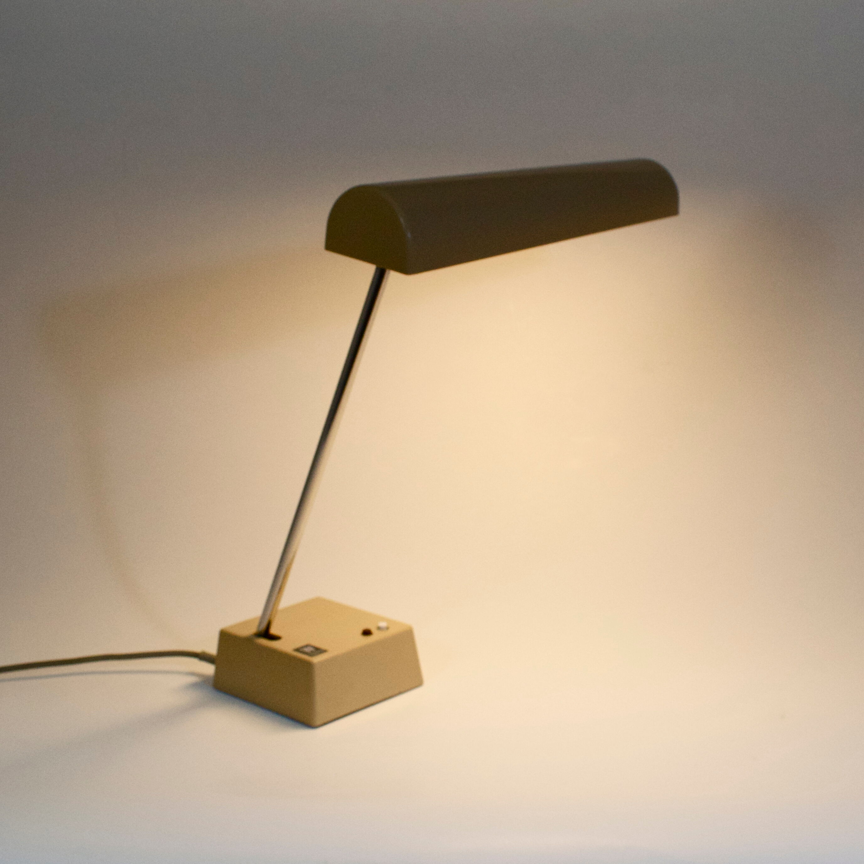 Wolfgang Tuempel 'Odette' office lamp by Waldmann, New Bauhaus, 1960