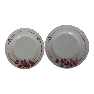 2 flat plates from the Moulin des Loups à fleurs red